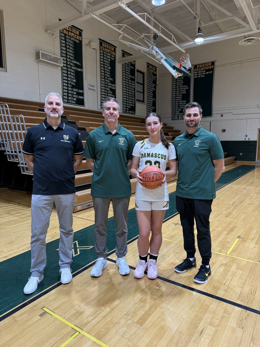 Congrats to <a href="/madison25s/">Madison s</a> for reaching 1000 points for her career in tonight’s win vs Northwood. Super proud of this girl and everything she’s achieved 🐝🏀