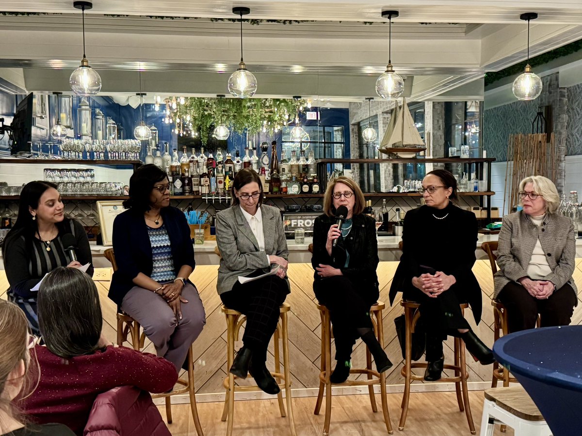 Lurie “Power Panel” tonight learning from, celebrating and honoring our women in pediatric medicine!