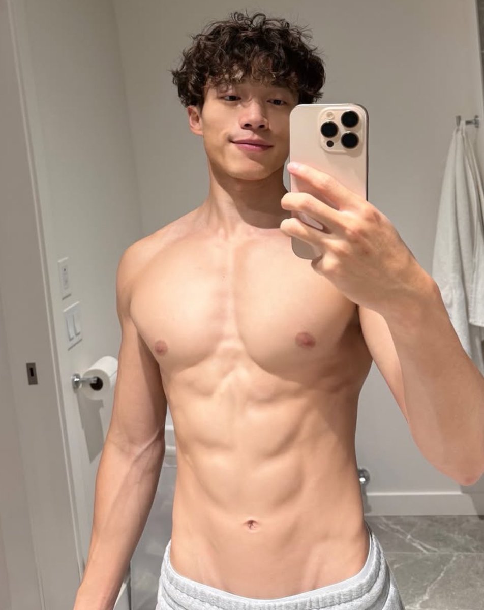 MR MR (@ansonleee) on Twitter photo 