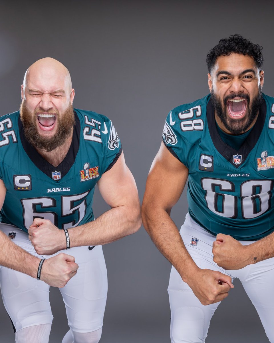 NFL's tweet photo. Philly's #SBLIX portraits 🔥🔥

📺: #SBOpeningNight on NFL Network
📱: Stream on @NFLPlus https://t.co/HU2dbk0KFY
