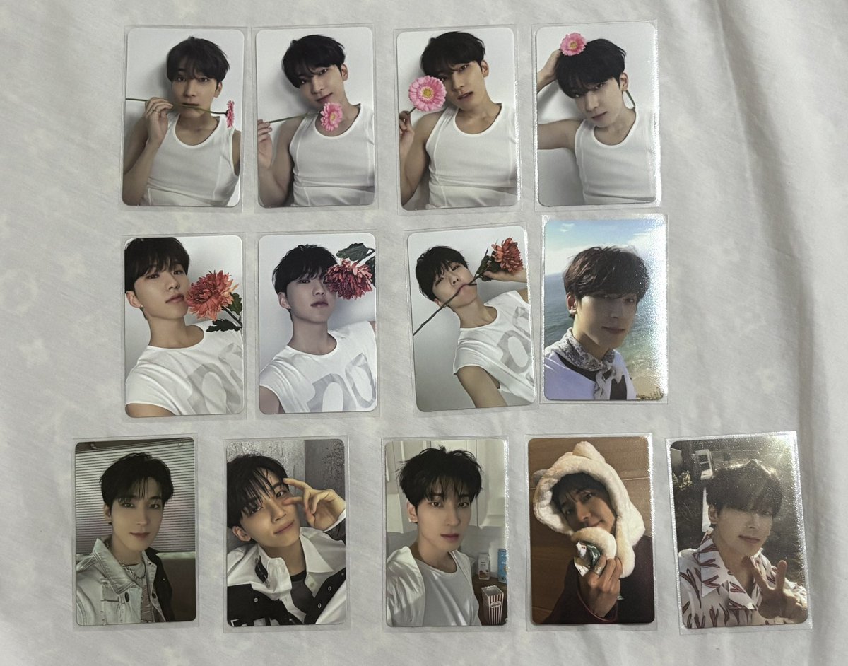 wts lfb ph 

wonwoo, hoshi, jeonghan photocards 

- selling them as small sets na, check alt po for the prices per set  🥹

🏷️ wonwoo hoshi jeonghan seventeen wts pc dear ver attaca henggarae pc