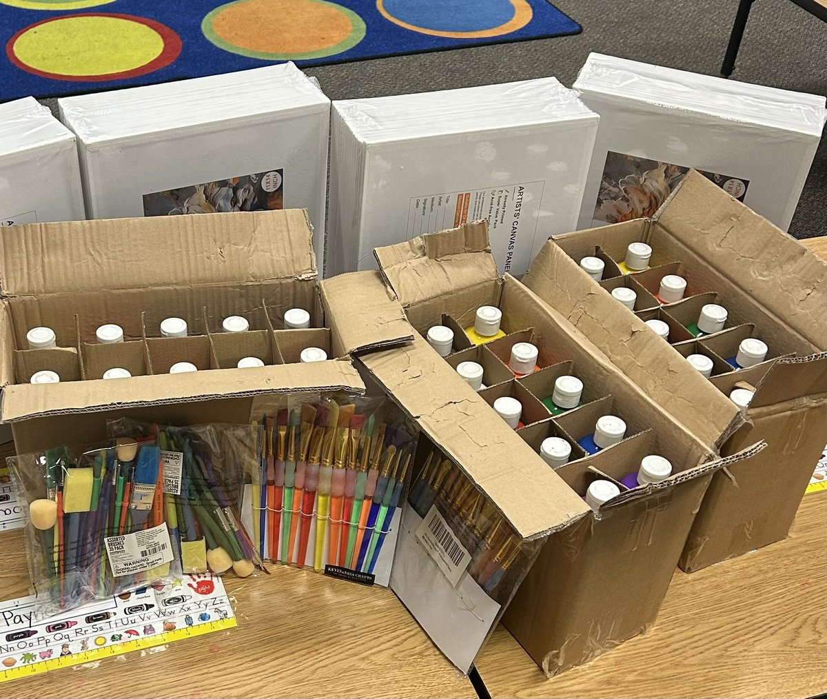 Thank you so much @cordovanartschool for your donations of art supplies to make our upcoming PBL PreK/ECSE art show a success!! 🎨🖼️🖌️<a href="/HumbleISD_OE/">Oaks Elementary</a> <a href="/HumbleISD_PREK/">HumbleISD ECE</a> <a href="/HumbleISD/">Humble ISD</a>
