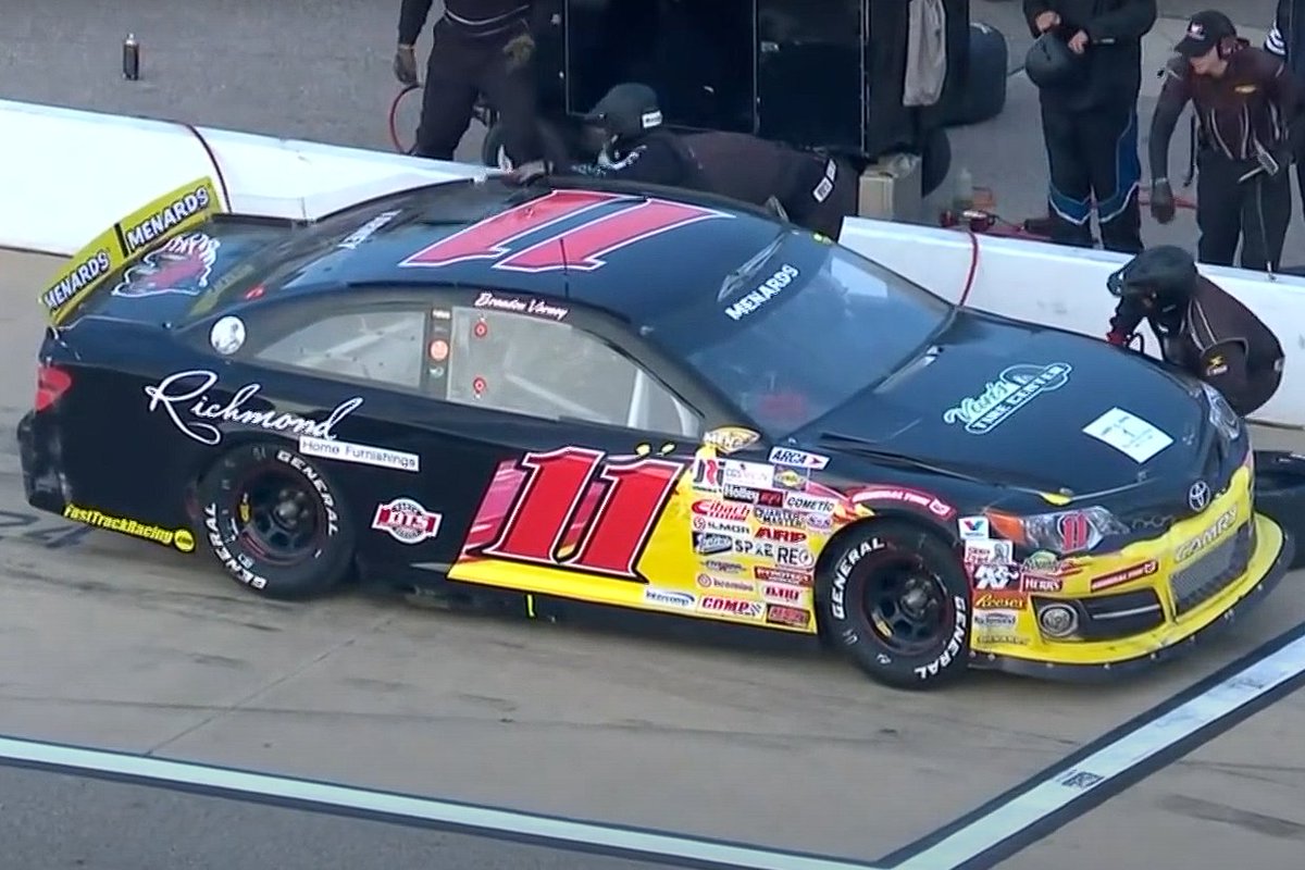 arcafan_news's tweet photo. 11 Days Until The ARCA Season Opener @ Daytona!
Brandon Varney
PC: Broadcast Screenshot (From T1mmy's ARCA Paint Schemes)
#BrandonVarney #VansTireCenter #RichmondHomeFurnishings #FastTrackRacing #Michigan #ARCA #Daytona https://t.co/201bLJujpi