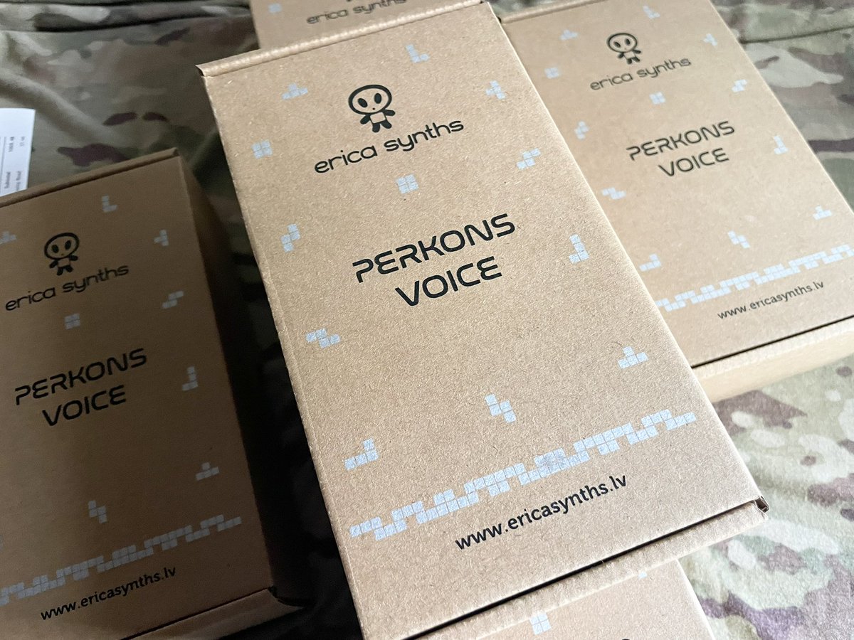 boutiquepedalny's tweet photo. 👽エリカシンセ パーコンズ・ヴォイス👽入荷だよ💫
Perkons HD-01 desktopのクールなパーカッションサウンドをユーロラックフォーマットでお楽しみください⚡️

https://t.co/CWJaFDao6P

#ericasynths #perkons #eurorack #modularsynths #drum #販売 #購入 #ドラム  #ユーロラック #モジュラーシンセ https://t.co/CKSik9M17H