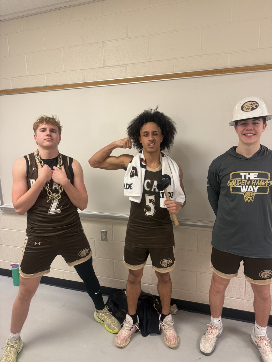 W vs. Easton: 49-37

A huge THANK YOU to our four Seniors - Laz, Ethan, Jack, and Djibril - for all that they’ve contributed to the Golden Hawks program. Bethlehem Catholic Boys Basketball is better because you all are a part of it! Once a Golden Hawks, always a Golden Hawk 🦅🏀