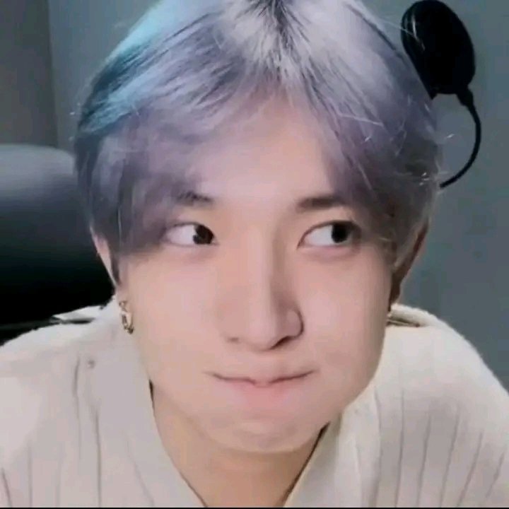 moonlitcha tweet media