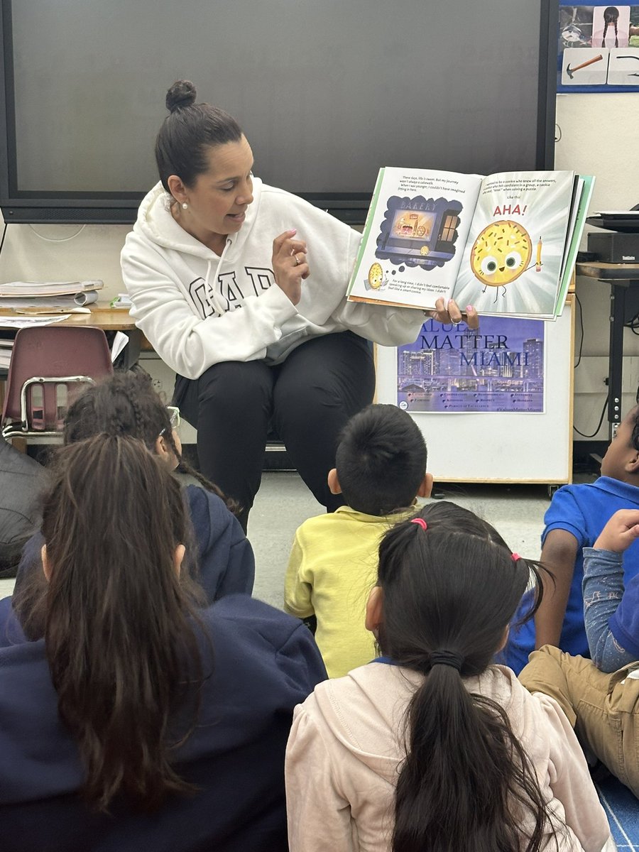 JannetSanchezAP's tweet photo. #LiteracyWeekLove ππ«ΆπΌ @riversidebulld1 https://t.co/RzNGpOXtU3