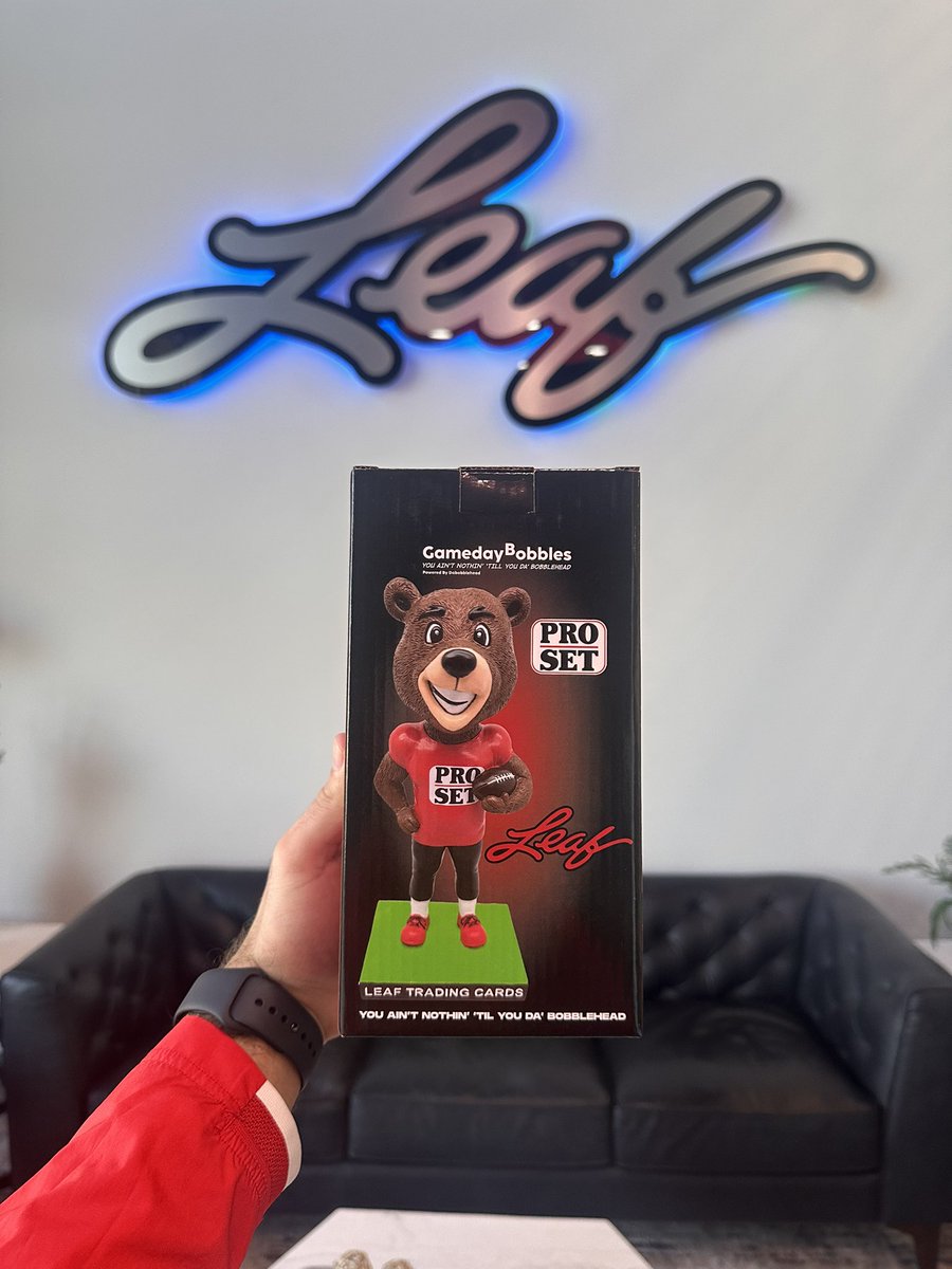 Leaf Trading Cards (@leaf_cards) on Twitter photo 🔔 GIVEAWAY TIME🔔
• Like & Retweet 🔁
• Tag a Friend 👥
Winners will be announced Friday
You will receive a FREE Leaf Trading Cards officially licensed bobblehead
YOU MUST FOLLOW <a href="/Leaf_Cards/">Leaf Trading Cards</a> / <a href="/gamedaybobbles/">Gameday Bobbles</a> 🔔 GIVEAWAY TIME🔔
• Like & Retweet 🔁
• Tag a Friend 👥
Winners will be announced Friday
You will receive a FREE Leaf Trading Cards officially licensed bobblehead
YOU MUST FOLLOW <a href="/Leaf_Cards/">Leaf Trading Cards</a> / <a href="/gamedaybobbles/">Gameday Bobbles</a>