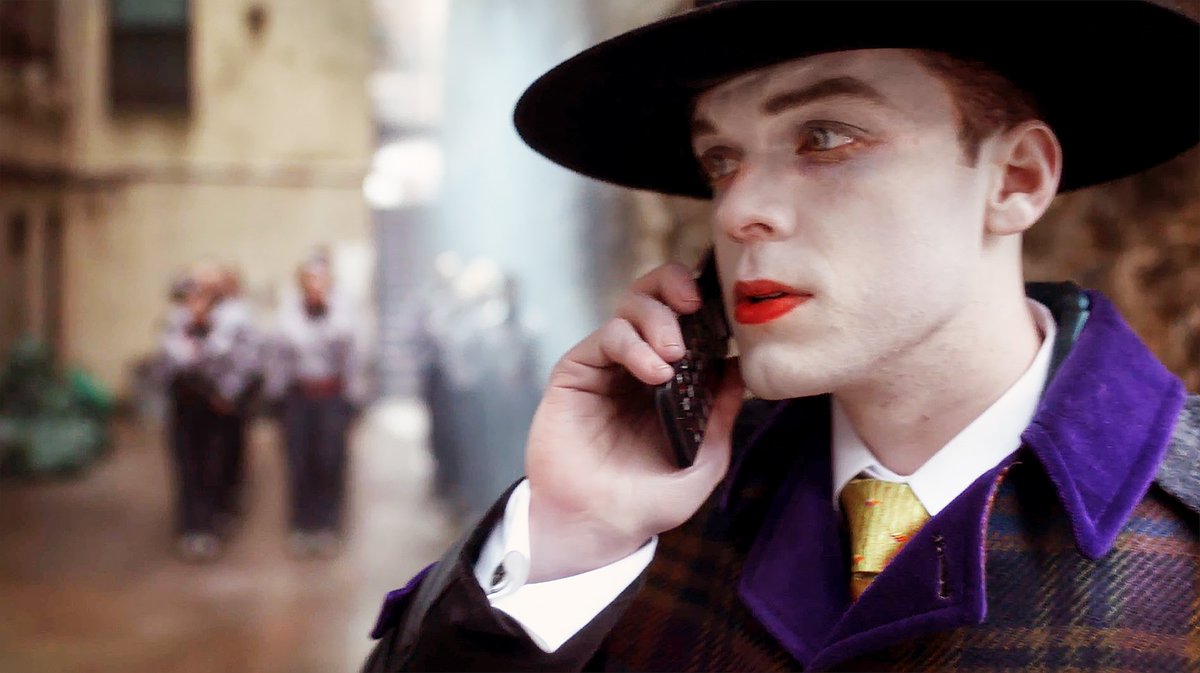 LongLiveGotham's tweet photo. Gotham's cast and creators are still eager and motivated to re-visit the Gotham Universe. 
#Gotham #SaveGotham https://t.co/RfxWyIQEFU
