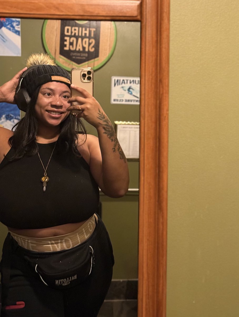 Leelee D. Goddess ✨ tweet media