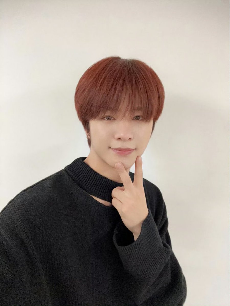 LEV_S50's tweet image. 📸| 02.04.2025 @LEV_Official_ Weibo Update

Good luck on the date~#DateTime☀️💛

weibo.com/7816286899/513…

#LEV #레비 #レビ
#WANGZIHAO #왕즈하오 #王子浩 #ズハオ