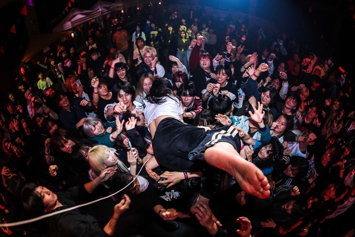 BAYCAMPofficial's tweet photo. 【BAYCAMP202502 -ライブフォト📷】                
[CITTA' STAGE]         

超☆社会的サンダル
@sandr_public 

Photo by Ryutaro Saito
@4life_Studio 

#超社会的サンダル  #BAYCAMP202502 #BAYCAMP202502_フォトギャラリー #BAYCAMP #ベイキャンプ https://t.co/WReY9ibasB