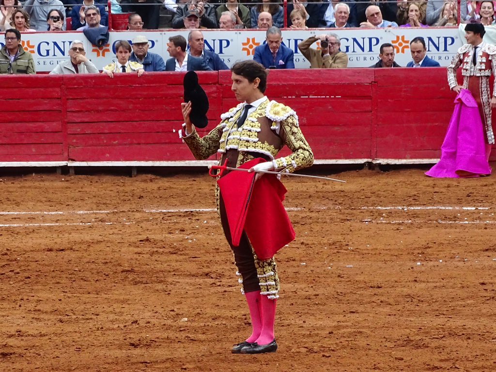 Radio Faena tweet media