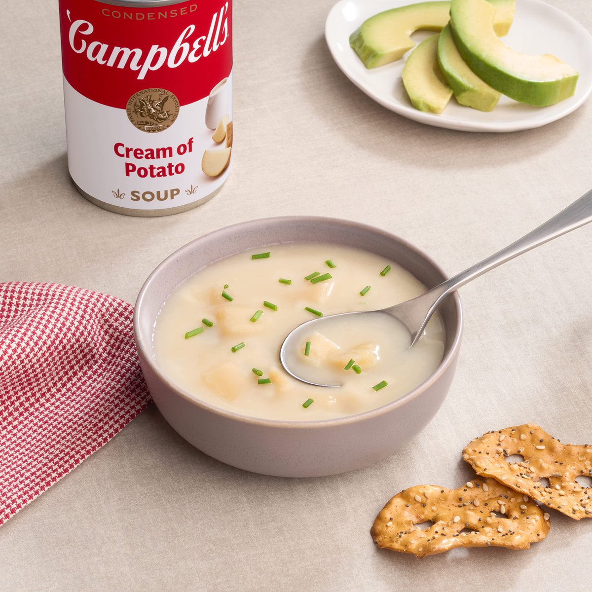 WhatsbuyPicks's tweet image. 🥣 Campbell's Cream of Potato Soup, 10.5oz
As low as $1.27 (Amazon Saver Deal!)
No code needed - Add to cart &amp;amp; save
🏷 #FoodEssentials #SoupLovers #BudgetFriendly #Campbells #PrimeDay
🛒 Stock up: amzn.to/3CqodvP