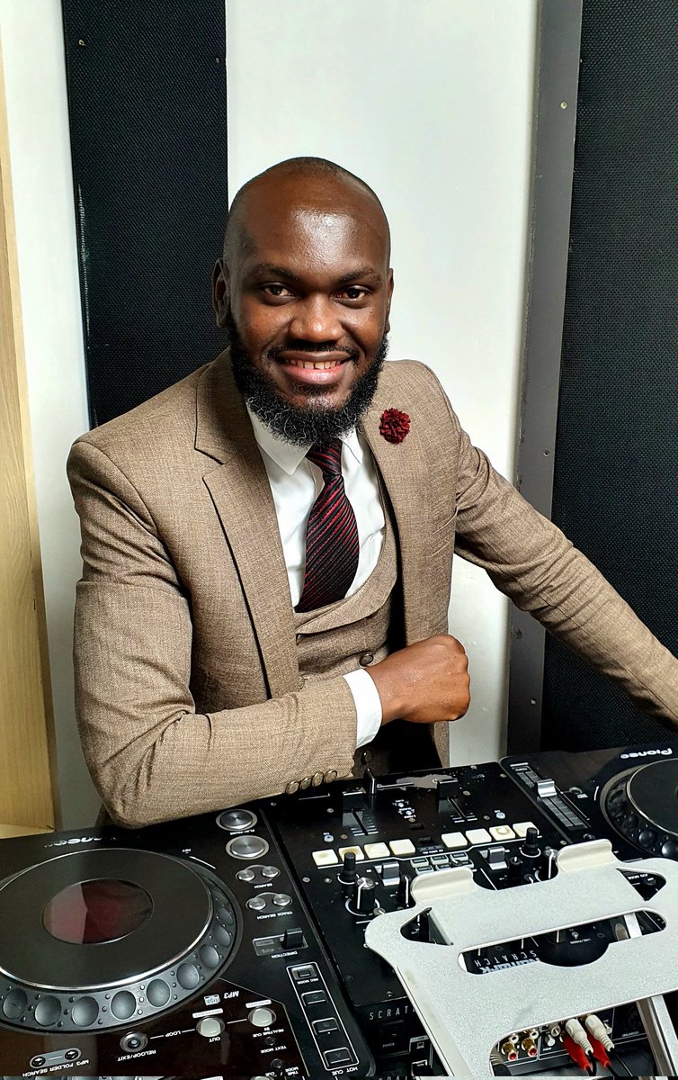 PearlRadioKe's tweet photo. Sharper and dappper as we choose you day 😊
That's not all, we allow you takeover our playlist on #totalrequesttuesday
Bring on all your song requests 💯🥳
@DanielAnunda
#PearlInTheMorning
#PearlradioKe https://t.co/sLd5IWOdkV