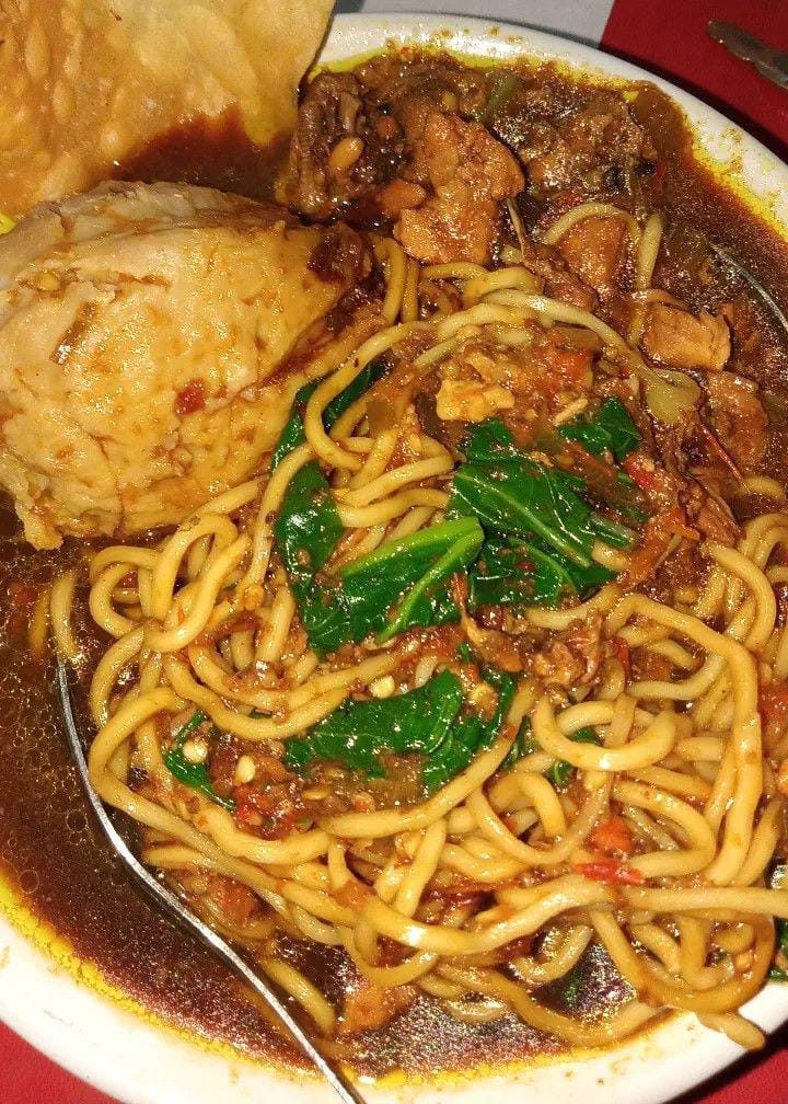 memeeetjawa's tweet photo. Setuju ga, mie ayam makanan paling enak? https://t.co/8msDG7Jr4h