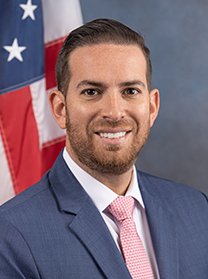 It's clear that Florida House Speaker Daniel Perez would rather fight against real conservative values to keep donors happy. 

We formally endorse the idea of removing him as Speaker of the House. We also promise to endorse against him!