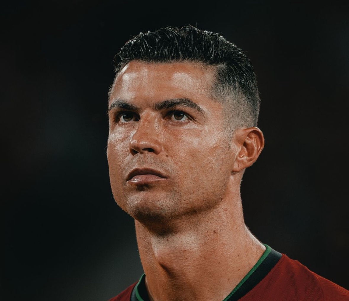 FabrizioRomano's tweet image. 🚨 Cristiano Ronaldo: “I’m the most complete player EVER. To say that Cristiano isn’t complete is a lie”.

“You may prefer Pele, Messi, Maradona, I understand and respect that”.