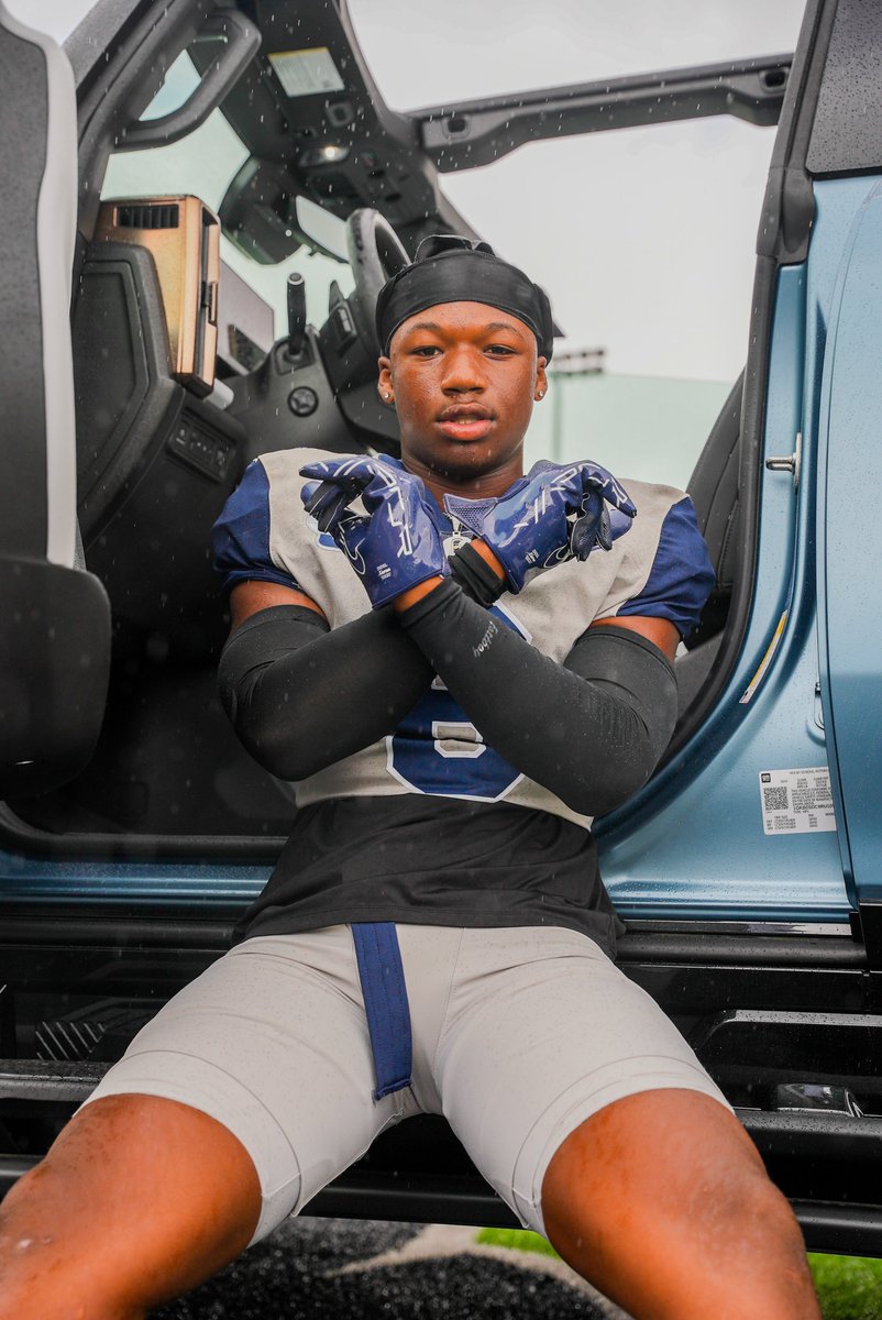 BMAC3_07's tweet image. I will be signing February 5, 2025, 3 pm at RHHS to continue my athletic and academic career with @CSU_FB @CoachNickReveiz @GabeGiardina @Coach_MDuncan #GoBucs #DirtyBlue @RecruitNE_GA @RecruitGeorgia