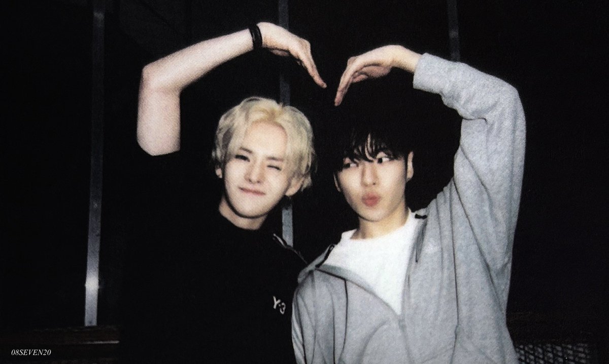 archiveoftrsr's tweet photo. [SCAN] TREASURE SEASON‘S GREETINGS UNIT POLAROID

[스캔] 트레저 2025 시그 시즌그리팅 유닛 폴라 폴라로이드

#TREASURE #트레저 #トレジャー https://t.co/tyedTdXqfK