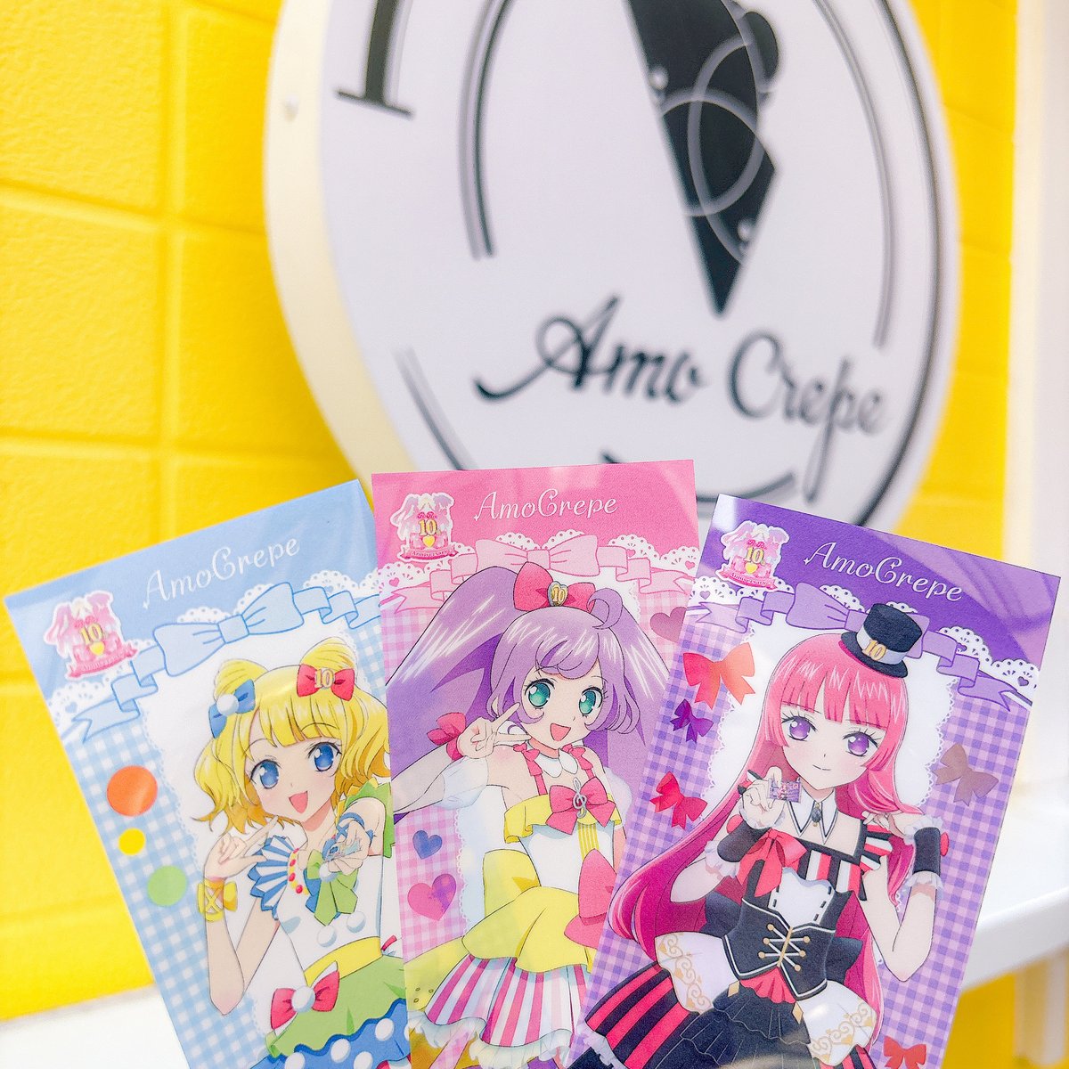 AmoCrepe's tweet photo. 【#プリパラ10周年】
\#大プリパラ展 ×AmoCrepeコラボ❣️/

本日も11時より元気に営業いたします✨
本日はLINE整理券を用いたご案内となります❣️
整理券は10時30分より受付開始です
詳しいご利用方法はリンク先をご参考ください🎶

皆様のご来店お待ちしております！
#pripara
https://t.co/AAhpGeehi6 https://t.co/Z16voXydU4