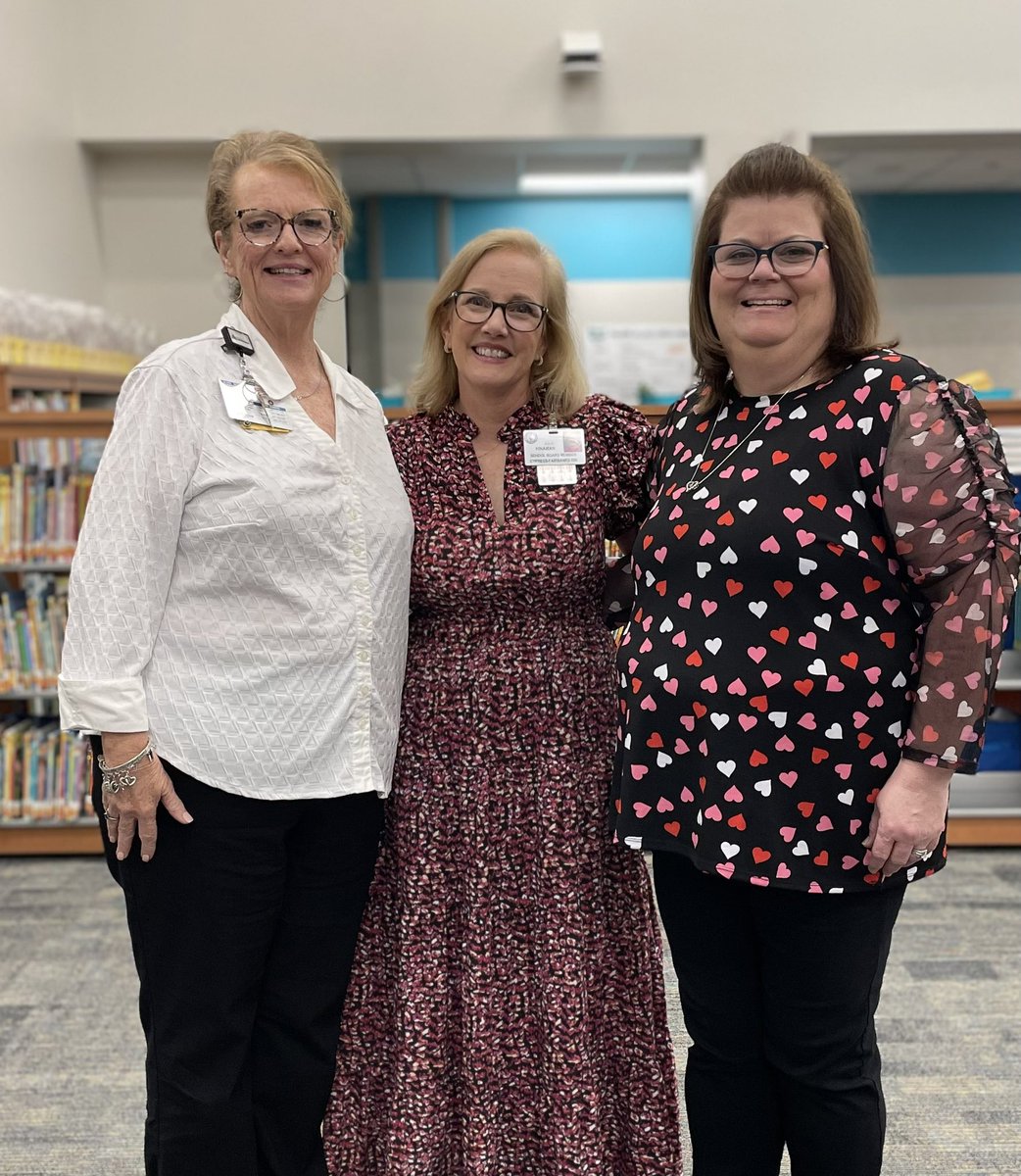 Julie Hinaman tweet media