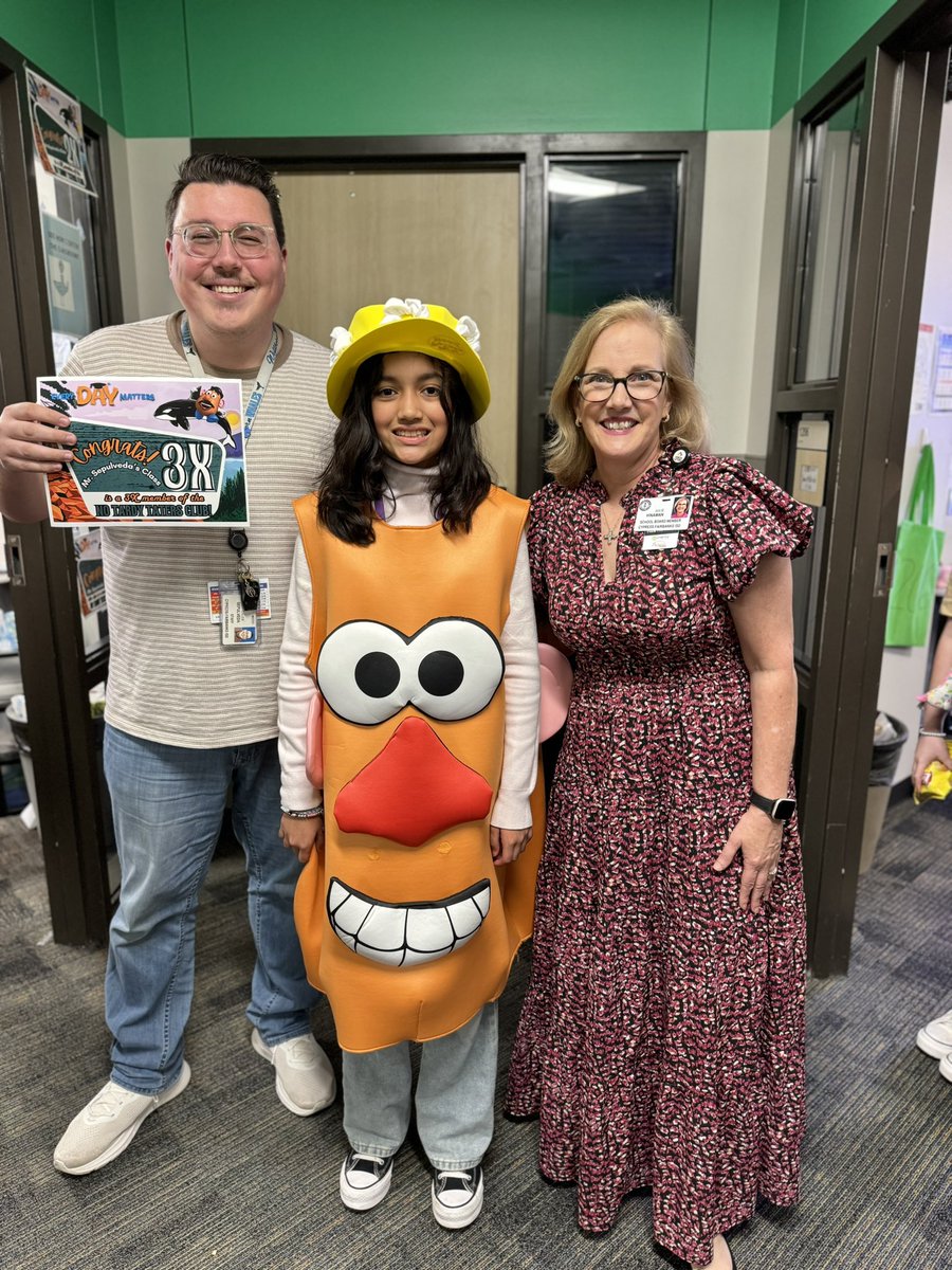 Julie Hinaman tweet media