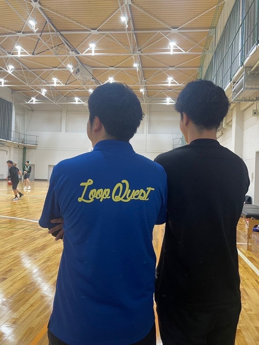 STORKS_OFFICIAL's tweet photo. ◤ストークスパートナーのご紹介◢
2024-25シーズンのパートナーシップを締結してる(株)Loop Quest さまのご紹介です💁♀️
日々のストークスの練習に、LoopQuest さまに所属しているトレーナーさんを派遣いただき、選手のケアをサポートいただいております💪
いつもありがとうございます✨
#LoopQuest #VIVA
#VIVA鍼灸接骨院グループ #VIVAGroup
#神戸ストークス #一意戦心
