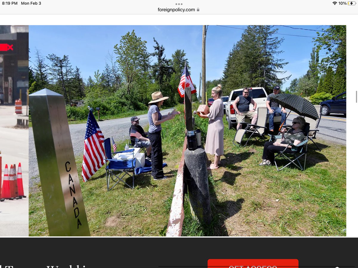 crushinski's tweet photo. @chaosreigns111 @kinsellawarren That’s the Canadian/ U.S border my friend. Pretty scary stuff. https://t.co/XWLs15wZp0