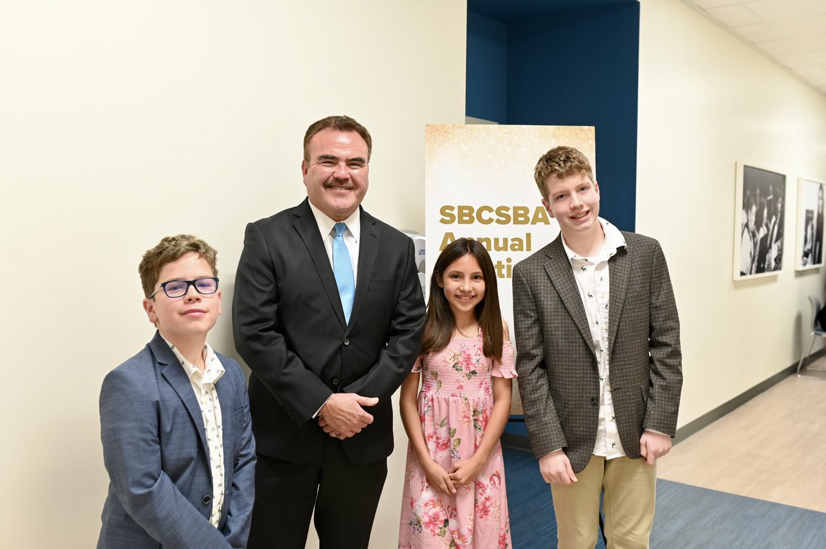 SBCountySchools's tweet image. This evening, we celebrated the eight exceptional school districts in San Bernardino County named recipients of the prestigious CSBA 2024 Golden Bell Award.

Congratulations to all the winning districts! We applaud your dedication to transforming lives through education.