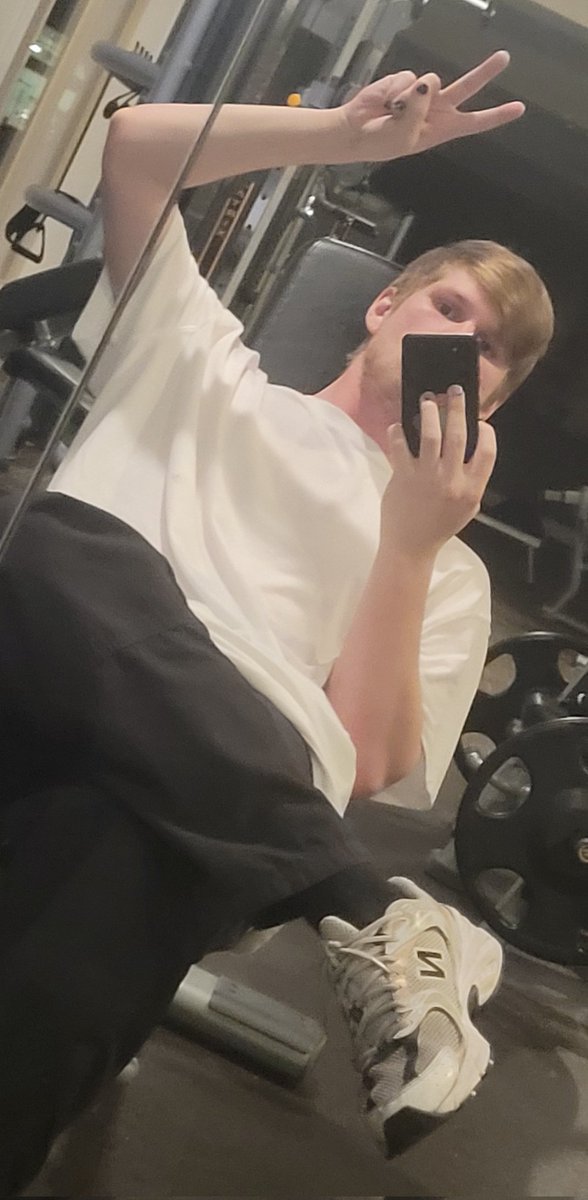 HiI'mWonder tweet media