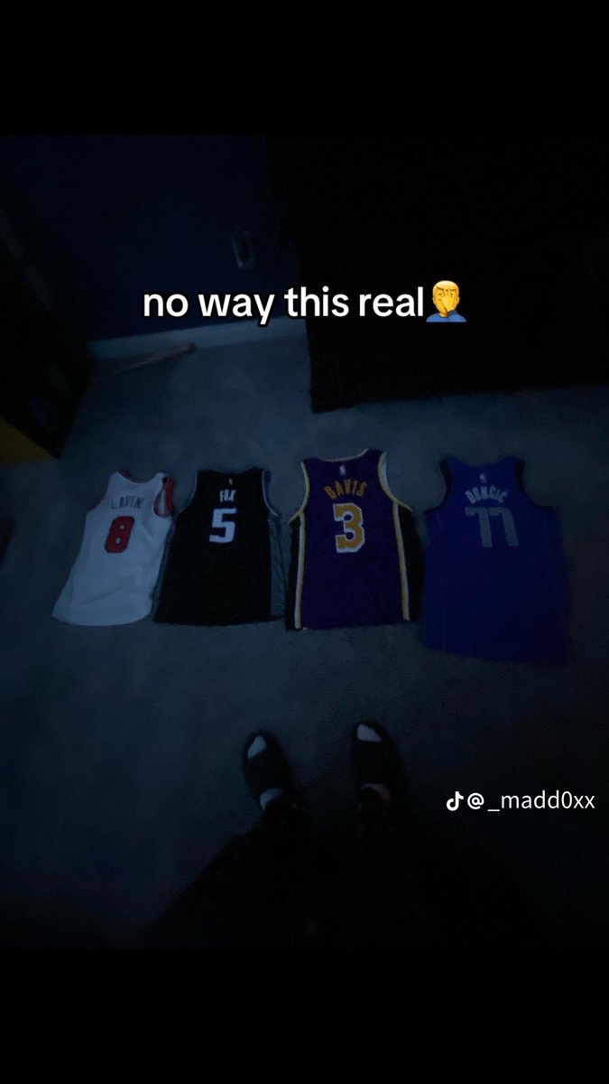 Idekbruh 🦌 tweet media