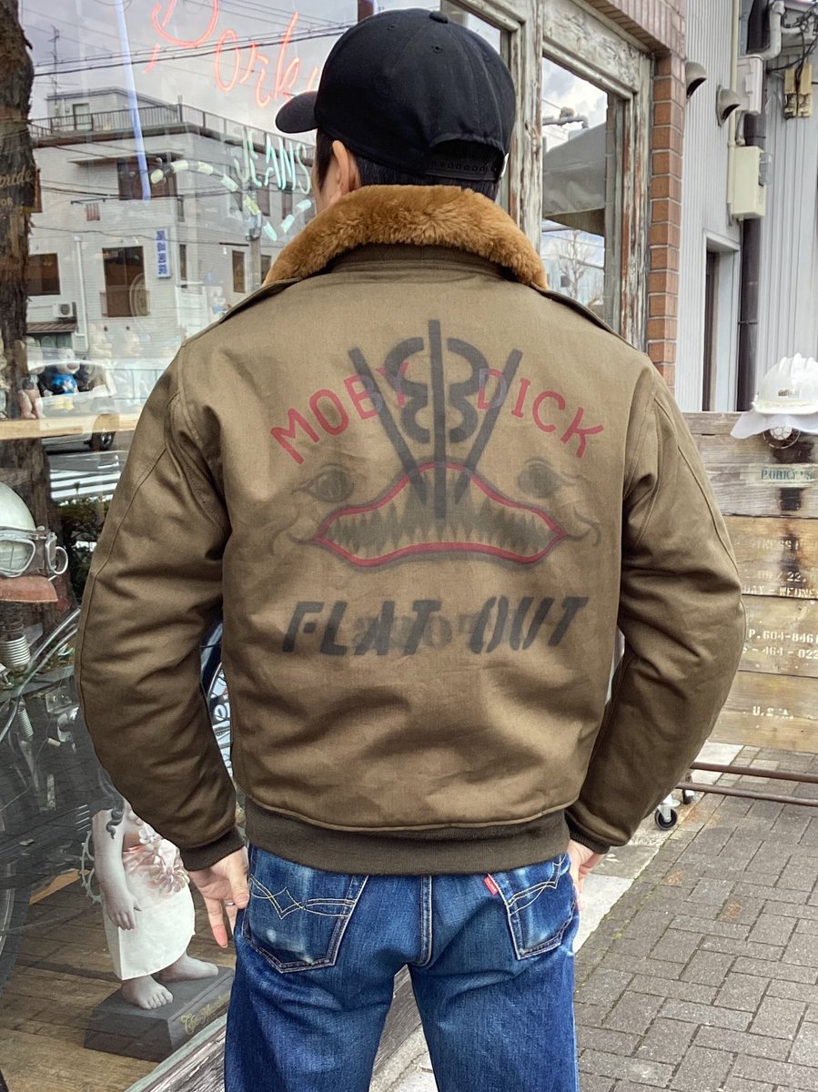 porkys_jeans's tweet photo. 入荷情報!
Freewheelers「“V8 Flat Out”Type B-10 Civilian」¥187000
Dark Olive
#porkys #ポーキーズ
#kyoto #京都
#アメカジ #円町
#入荷情報
#freewheelers #フリーホイーラーズ
#flightjacket #フライトジャケット
#b10
#custom #カスタム https://t.co/2iKGQEEj2h