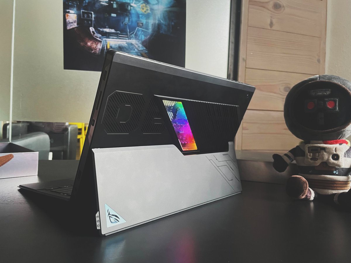 frictionalgames's tweet image. We&apos;re absolutely thrilled to have received the new #FlowZ13 from our friends over at @ASUS_ROG! 🙌

Amnesia: The Bunker runs like a dream – buttery smooth. A massive thank you for the kind gift! 🤩