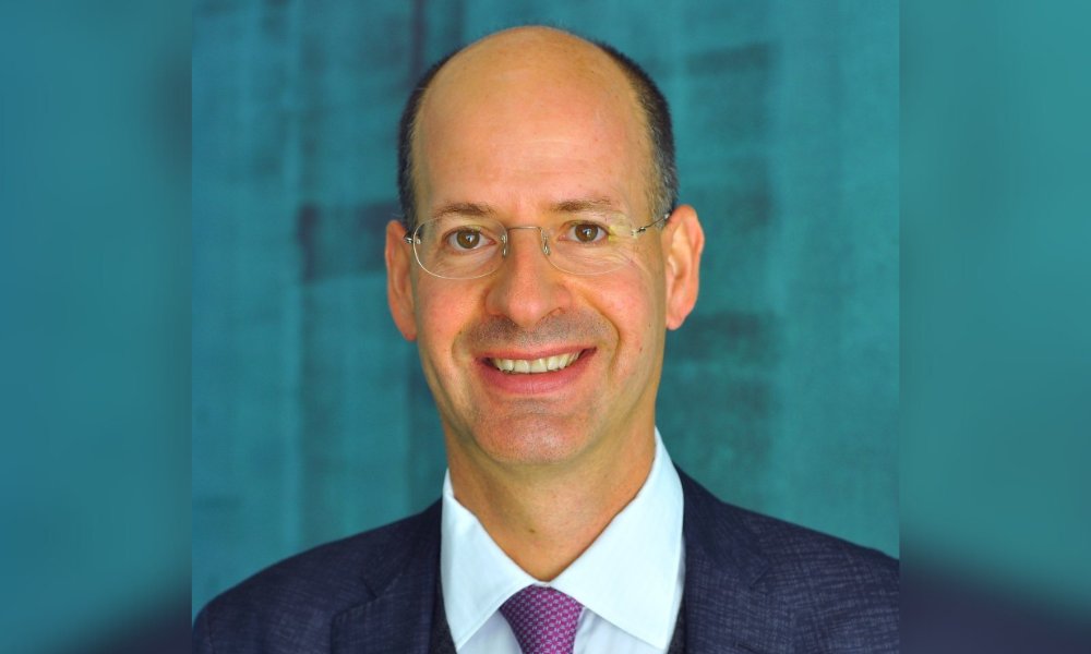 PFuellemann's tweet photo. Swiss Re is committed to China for the long term, Swiss Re Chief Economist Jerome Haegeli tells Insurance Business, adding the reinsurer's activities here are highly strategic. "There’s no reason for making any changes about our plans," he says. For more: https://t.co/5N1zjZlk28 https://t.co/tura6mk5hX
