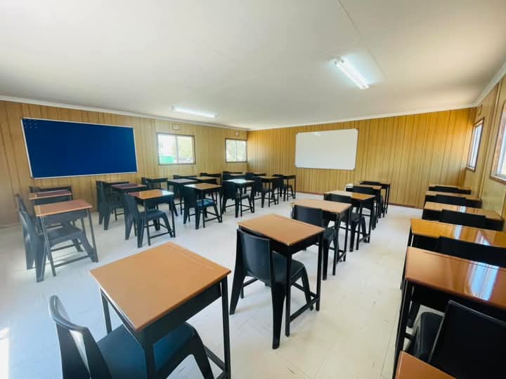 AP_Women's tweet photo. Debswana Diamond Company Donated 8 Fully Furnished Classrooms To Rakops CJSS
#QualityEducation
#Diamonds4Development https://t.co/E67NrEjVg0