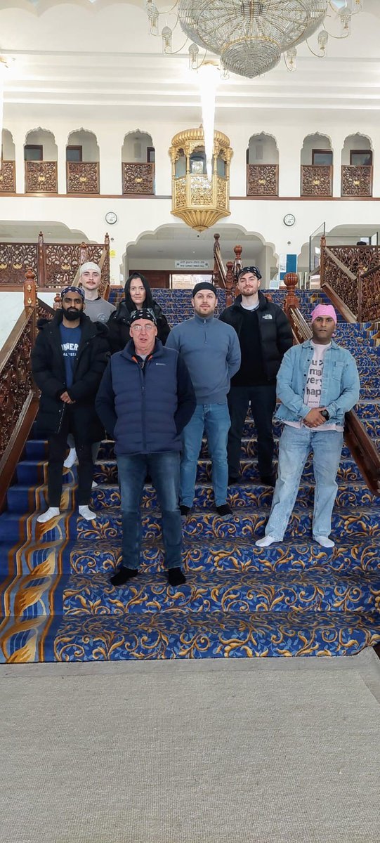 MPSChistlehurst's tweet photo. Wanting to know more about peoples faiths, members of the team were honoured to be invited for a tour of the largest Gurdwara in Europe.  Many thanks for all involved #bickleyandsundridge #Chislehurst #Mottingham https://t.co/XZ6YEaIXnm