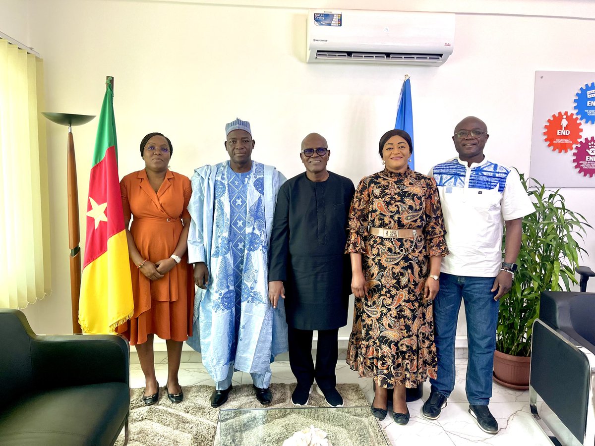 UNFPACameroon (@unfpacameroon) on Twitter photo #Coopération: <a href="/DrJustinKoffi/">Dr. Justin Koffi</a> a reçu en audience Sa Majesté Yacouba Mohamadou,Lamido de Mokolo,Région de l’Extrême Nord.
Les échanges ont porté sur la prise en charge des survivantes de #FistuleObstétricale,la santé maternelle, autonomisation des jeunes & lutte contre les #VBG #Coopération: <a href="/DrJustinKoffi/">Dr. Justin Koffi</a> a reçu en audience Sa Majesté Yacouba Mohamadou,Lamido de Mokolo,Région de l’Extrême Nord.
Les échanges ont porté sur la prise en charge des survivantes de #FistuleObstétricale,la santé maternelle, autonomisation des jeunes & lutte contre les #VBG