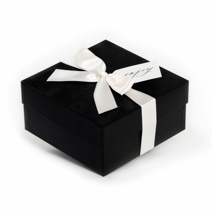 Aestivra's tweet photo. ⠀⠀
"Happy birthday, @switchmagician." He casually handed over a small, perfectly wrapped box.

"I heard that you adore this kind of accessories... so I thought I would give you this."
⠀⠀ https://t.co/7eRPJN4hnM