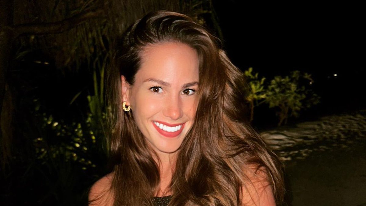 Wenn im TV wieder Rosen verteilt werden, zieht es unzählige "Bachelor"-Begeisterte vor den Fernseher. Die beliebte Sendung bildet ein wahres Sprungbrett für die Damen, die darin auftreten. Kein Wunder, dass sich viele nach ihrer Teilnahme einem kleinen M… gala.de/beauty-fashion…