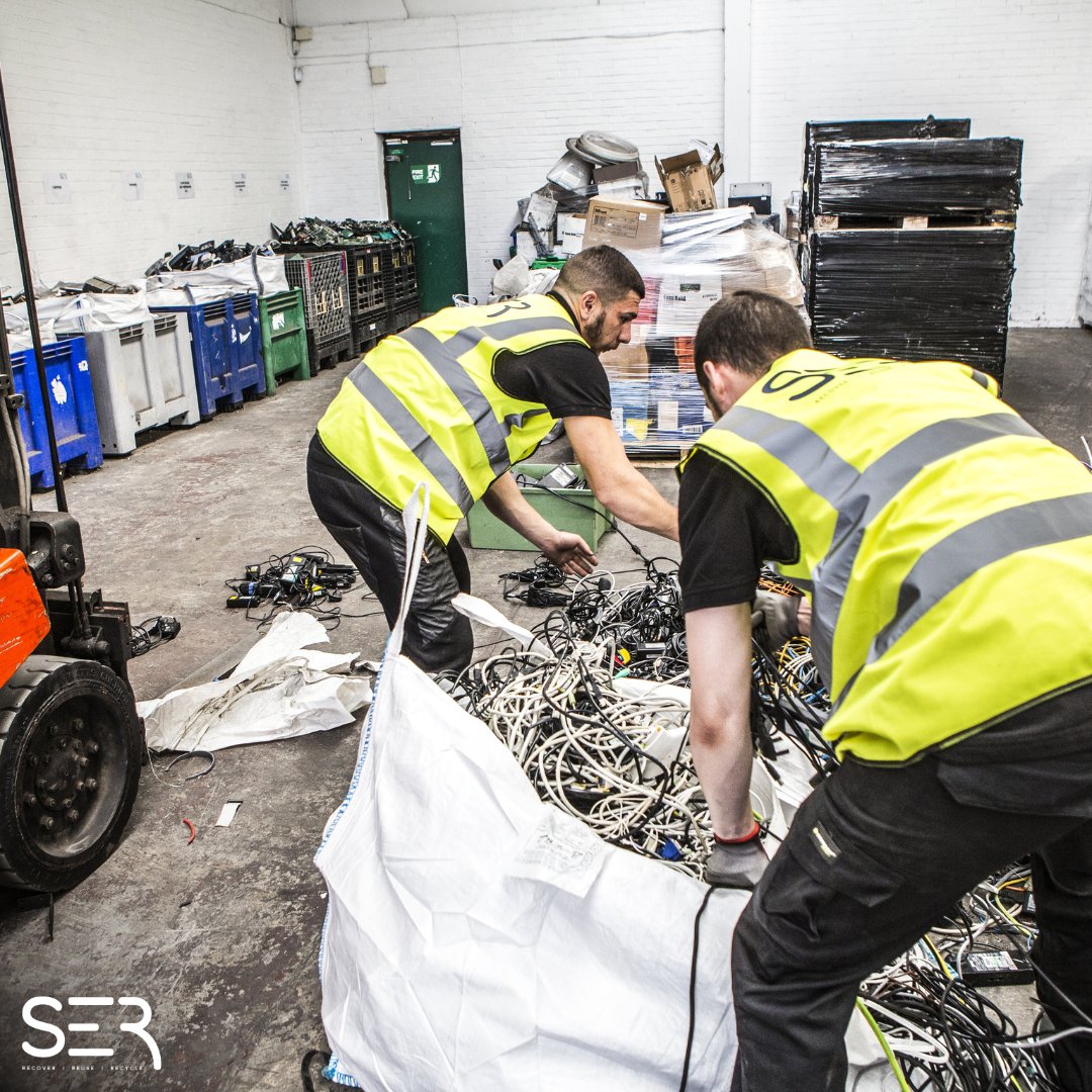 E-waste is rising fast, posing serious environmental risks. ♻️ Improper disposal contaminates our air, soil &amp; water. At SE Recycling, we ensure secure, sustainable IT waste solutions with zero landfill impact.
 
🌐Find out more: ow.ly/zOTi50UR0s6