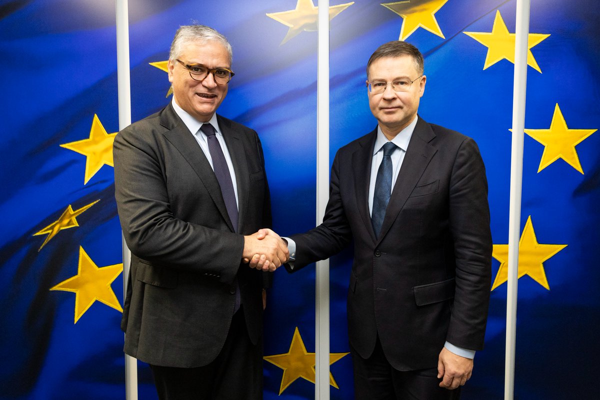 Kata Tüttő (@cor_president) on Twitter photo Glad to meet <a href="/VDombrovskis/">Valdis Dombrovskis</a> to discuss the fundamental role of #CohesionPolicy and simplification, among others.
A renewed cohesion policy is key for local and regional authorities, but mainly for the future of the European Union. Glad to meet <a href="/VDombrovskis/">Valdis Dombrovskis</a> to discuss the fundamental role of #CohesionPolicy and simplification, among others.
A renewed cohesion policy is key for local and regional authorities, but mainly for the future of the European Union.