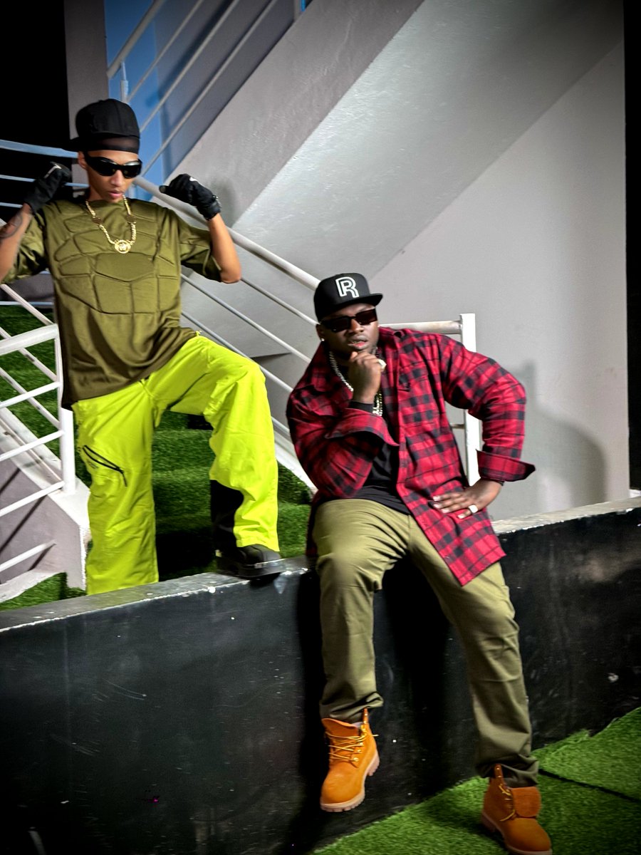 Trio Mio tweet media