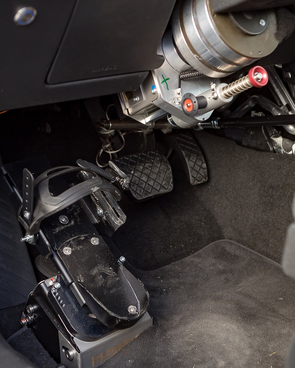 Paravan_Mobil's tweet image. 🚗 Von elektromechanisch zu #DrivebyWire: Mehr Freiheit beim Fahren!
Viele wechseln von System Franz zur elektrischen Fußlenkung mit #SpaceDrive – für mehr Komfort &amp;amp; Entlastung! 
Nach kurzer Eingewöhnung fühlt es sich ganz natürlich an! #BarrierefreiMobil