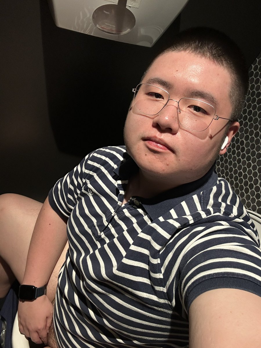 Baoo97's tweet photo. 👈🏻left / right👉🏻 https://t.co/EKFBkHcAVJ