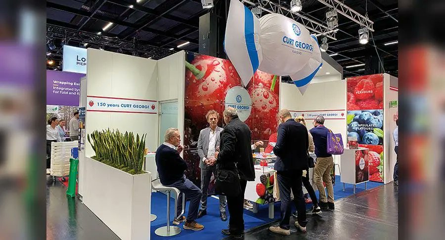 Tecnifood's tweet image. Curt Georgi, representada de Trades, destaca en @prosweets sus dos gamas principales en el sector: ‘Mundo de la imaginación’ y ‘Mundo de la indulgencia’
tinyurl.com/bav4tnmy #prosweets2025 #prosweetscologne #prosweets