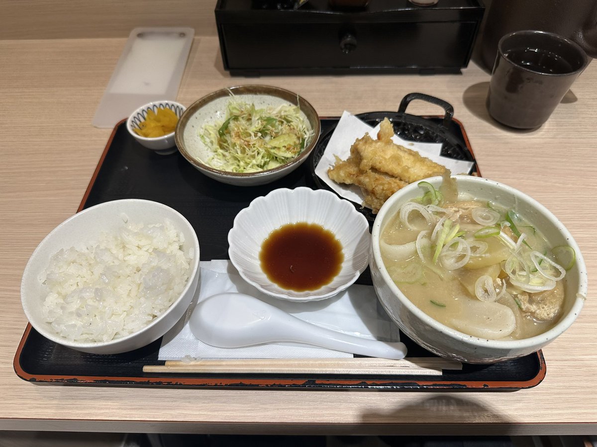 ttybatt2024's tweet photo. 仕事で大分市、こんな寒い日は大分名物のだんご汁が一番！あったまったぁ😋
(豊後茶屋　大分駅店) https://t.co/OQFd0Pa80j