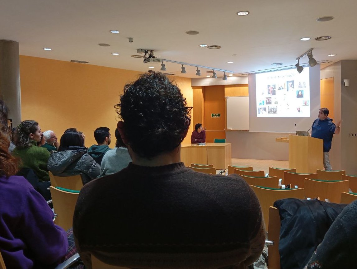 Agrotecnio's tweet photo. 🤖 Abordamos el uso de la #IA en #investigación en nuestro primer Early Career Forum del 2025

✅En esta cita dirigida al personal investigador más joven abordamos temas transversales

🔝Con ponentes de gran nivel: Rui Carlos Vaqueiro De Castro de Alves @UdL_info y @ErtaMajo110 https://t.co/6GvfNKXHUS
