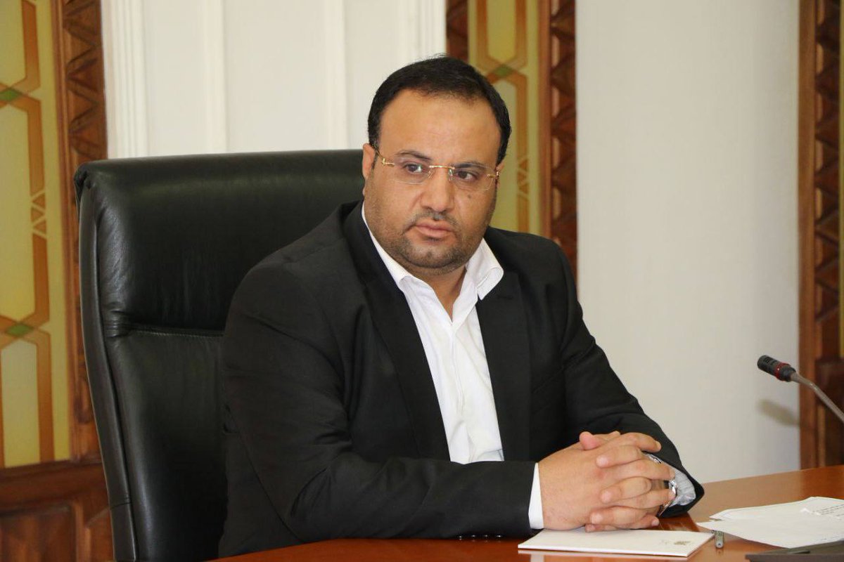 أولى الشهيد الصماد اهتماما كبيرا بإصلاح مؤسسات الدولة وتفعيل دورها لخدمة المواطن. وعمل على تصحيح مسار العديد من المؤسسات لتكون أكثر كفاءة وشفافية في خدمة الشعب اليمني، مشددا على أن الدولة يجب أن تكون في خدمة المواطن، وليس العكس.
⁧ #الشهيد_الرئيس ⁩
⁧ #رجل_المسؤولية ⁩