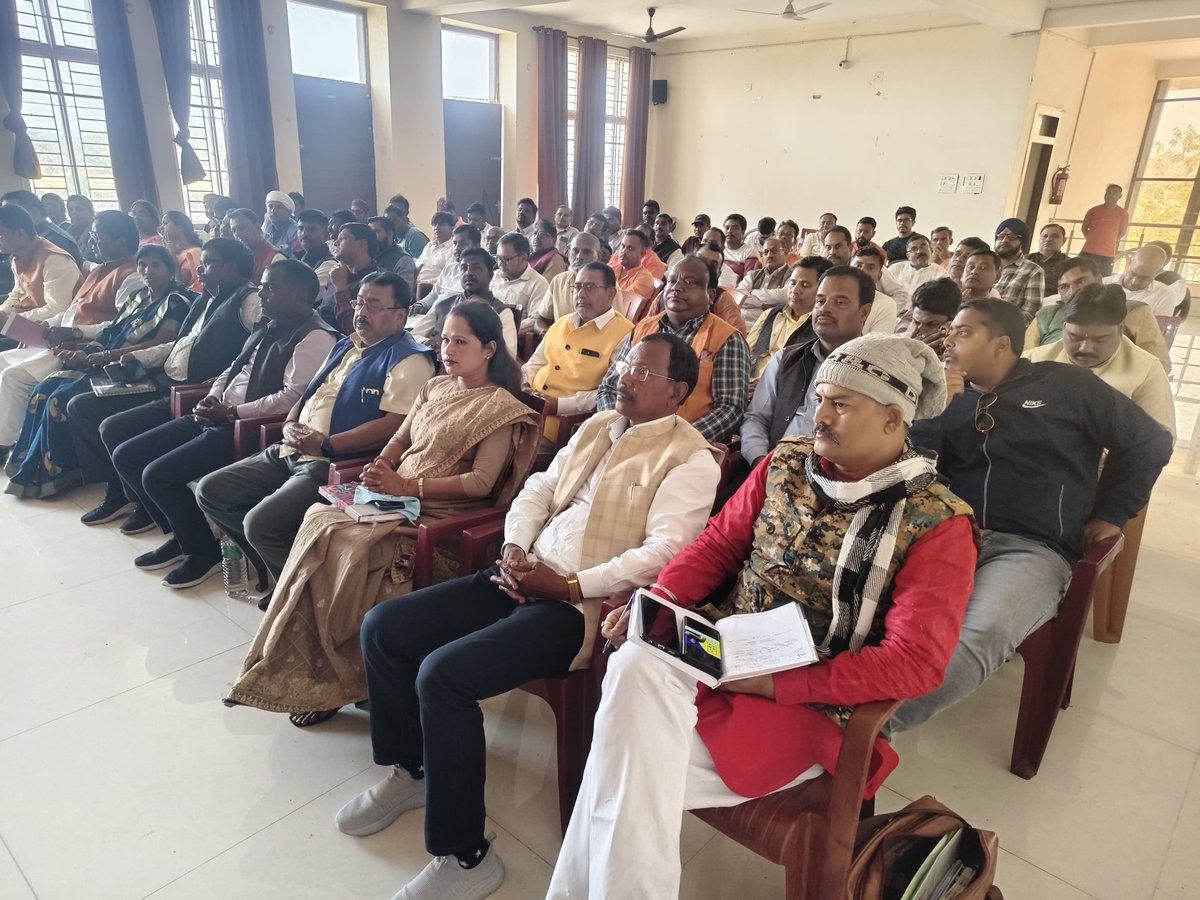 भाजपा झारखंड संगठन पर्व 2024-25 चुनाव के अंतर्गत रामगढ़ जिला चुनाव पर्यवेक्षक के रूप में उपस्थित रहा। 

#संगठन_पर्व #BJP4IND <a href="/BjpRamgarh/">BJP RAMGARH</a> <a href="/Bjp4Ramgarh/">BJP RAMGARH</a>